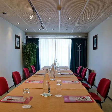 מלון Vip Executive Diplomatico 4*